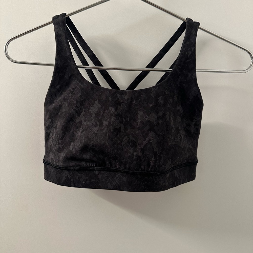 Lululemon Energy Bra Size 4 Dark Camo Crisscross Strappy Back Sports Bra Black